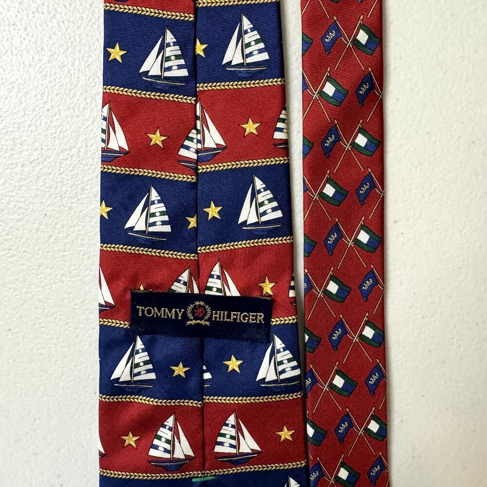 Vintage Tommy Hilfiger Men's Necktie Tie Silk Sailboats Nautical Red and Navy - Picture 2 of 4